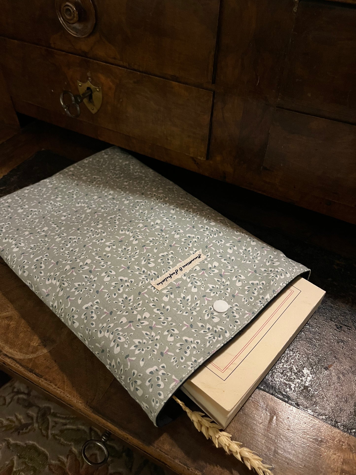 Pochette Livre tissu broché/liseuse made in France